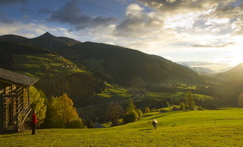 <p>Die Region Lesachtal gilt als das naturbelassenste Tal Europas und ist Mitglied der Initiative „Österreichische Bergsteigerdörfer“, zu der nur Täler und Orte gehören, die naturnahen, nachhaltigen Tourismus forcieren.</p>