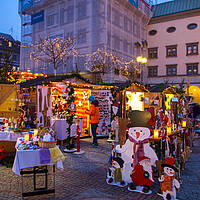 Advent Klagenfurt Advent20 Schneemänner in der Stadt