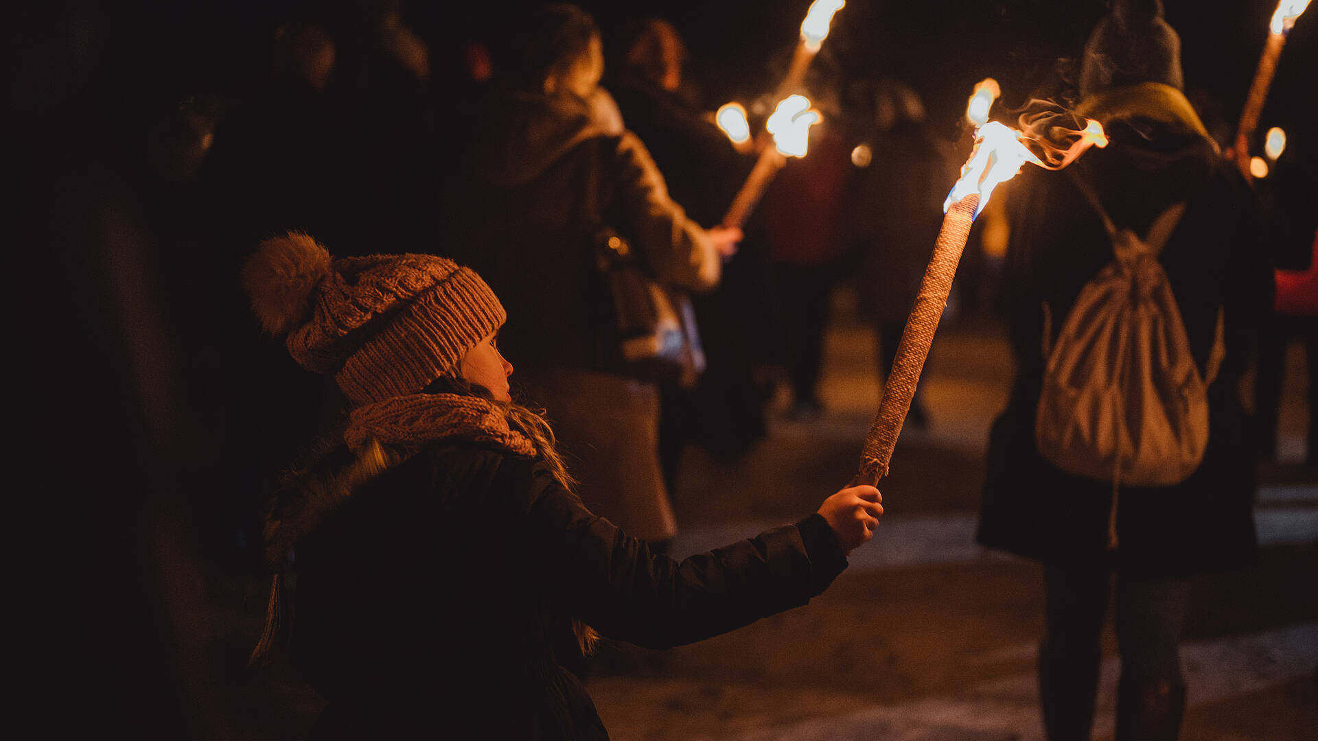 Stiller Advent in Poertschach mit Fackelwanderung