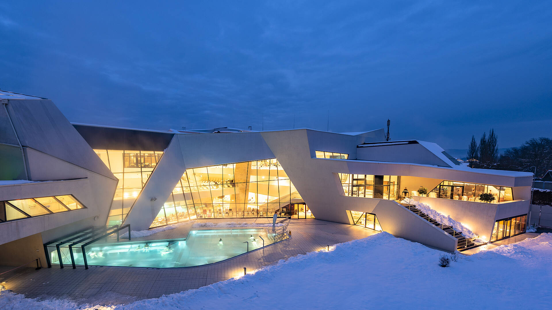 Region Villach_Kaernten Therme bei Nacht